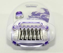 Epil�tor s nasazen�m n�stavcem<br>pro sn�en� nep��jemn�ch pocit�