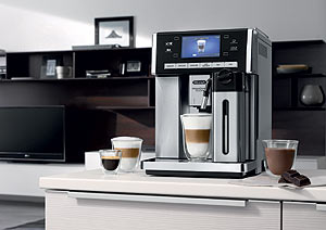 K�vovar PrimaDonna Delonghi