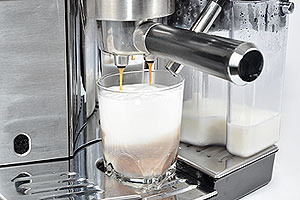 K�vovar Delonghi EC 850