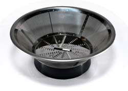 nerezov� s�tko m� ve spodn� ��sti strouh�tko