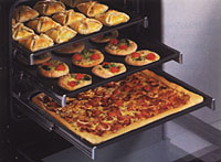 Multifunk�n� trouby umo��uj� pe�en� v n�kolika �rovn�ch